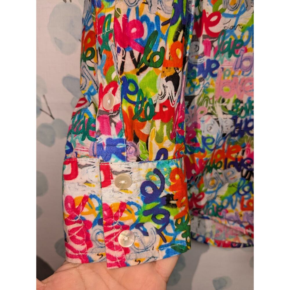 APNY Women's S Long Sleeve Button Up Blouse Rainbow Love Grafitti Print Artsy - Picture 4 of 10